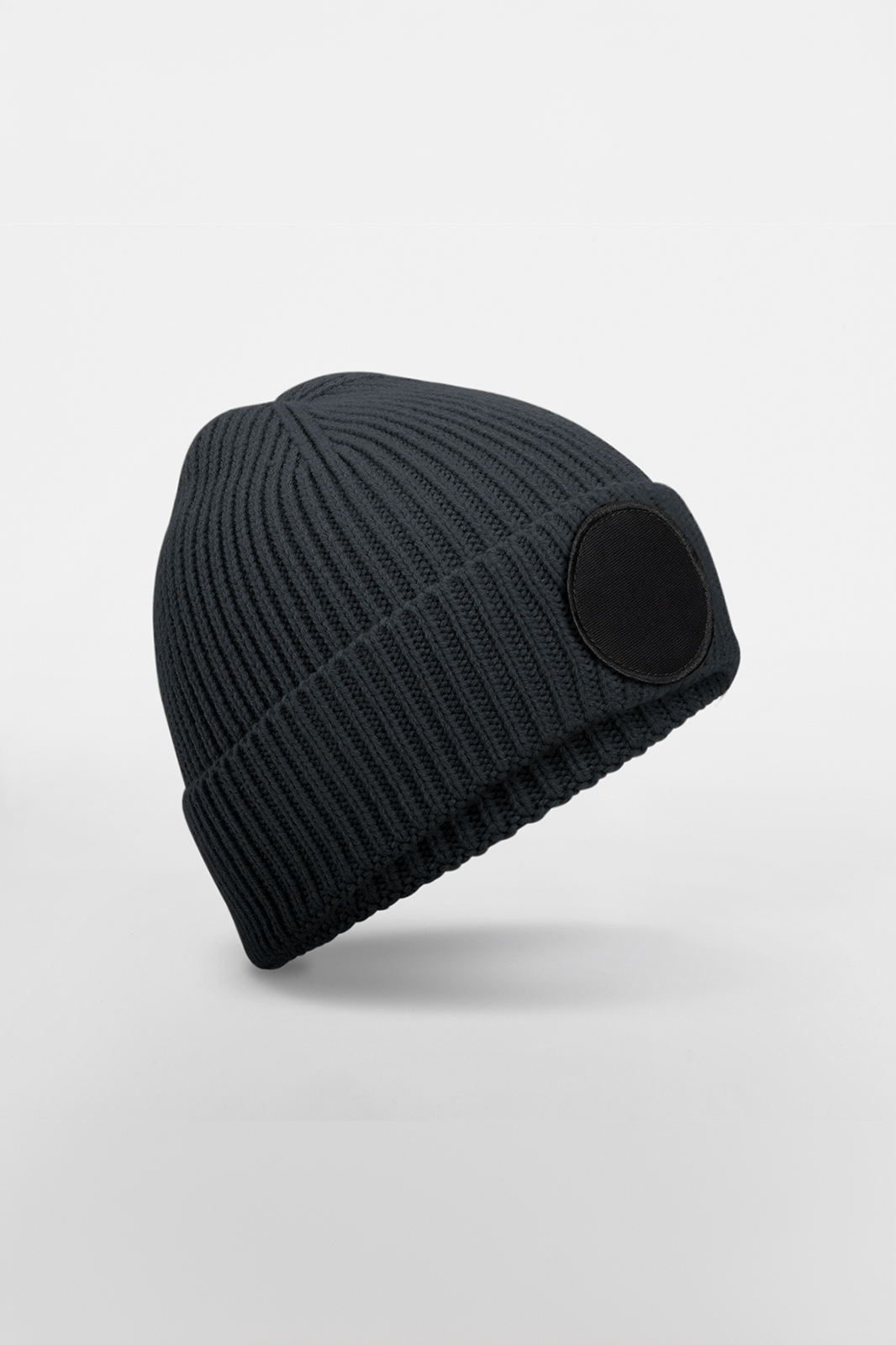 Beechfield CIRCULAR FASHION PATCH BEANIE Graphite Grey